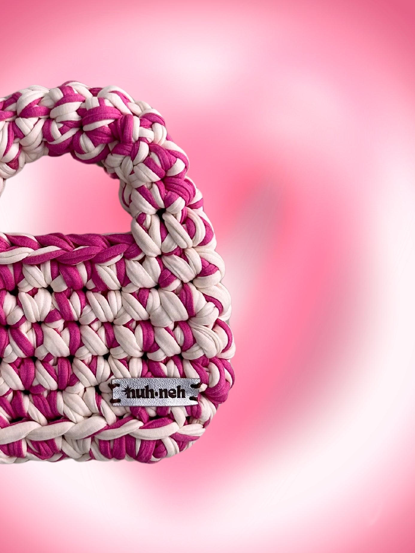 toy mini in strawberries & cream